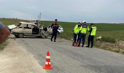 Aksaray’da otomobiller çarpıştı: 1 ölü, 3 yaralı