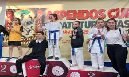 Aliağalı karateciler Aspendos Cup Karate Turnavası’nda