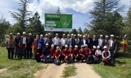 Altıntaş’ta ”Orman Benim” kampanyası