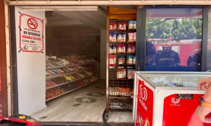 Antalya’da markette yangın korkusu