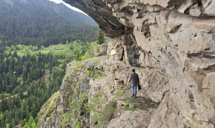 Artvin’de tarihi ticaret yolu drone ile görüntülendi