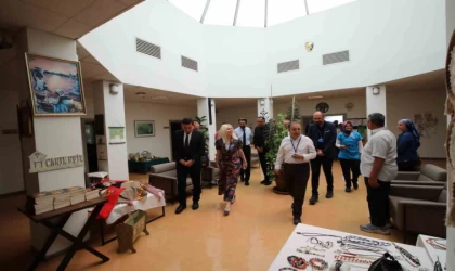 AÜ’de hastalara uygulamalı atölyelerde tarım ve sanatla terapi