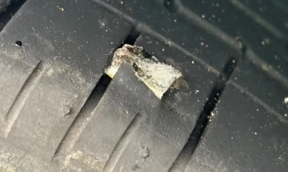 Avusturalya’da kamyondan dökülen metal dökümler 300’den fazla aracın lastikleri patladı