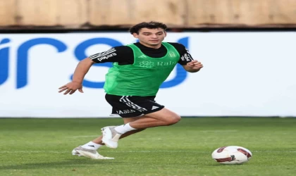 Aytuğ Batur Kömeç, Sırbistan ekiplerinin radarına girdi