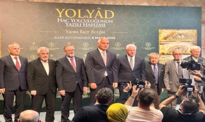 Bakan Ersoy, ‘Yol ve Yâd: Hac Yolculuğunun Yazılı Hafızası’ sergisinin açılışına katıldı