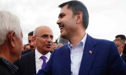 Bakan Kurum, köy evine konuk oldu