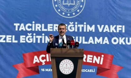 Bakan Tekin: ”Türkiye, neredeyse tüm dersliklerinde akıllı tahta bulunduran dünyadaki tek ülke konumunda”