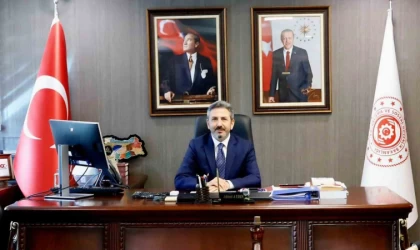 Bakan Yardımcısı Aydın: ”Terör örgütünün kendini feshetme ve silah bırakma kararı alması, hayalini kurduğumuz bir Türkiye’nin kapılarının aralanmasıdır”