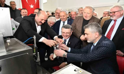 Bal üreticilerine arı yemi makinesi desteği