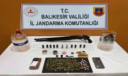 Balıkesir’de uyuşturucuya geçit yok: 2 şüpheli gözaltına alındı