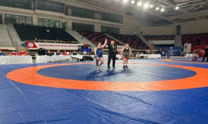 Başarılı güreşçiler Türkiye Şampiyonası’na ve Uluslararası Şampiyonalara katılacaklar