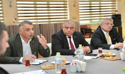 Başkan Bıyık: ”İllerin gelişiminde ticari hayat büyük önem taşıyor”