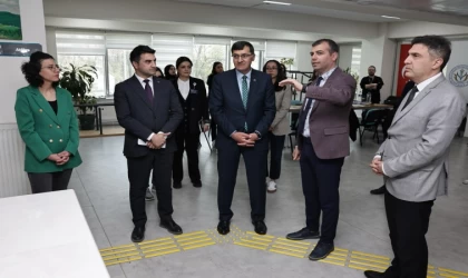 Başkan Eyüp Kahveci’den KSBÜ Engelsiz Yaşam Merkezi’ne destek ziyareti