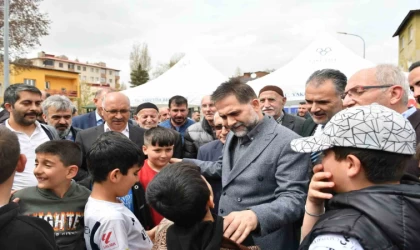 Başkan Uçar; ”AK Parti Belediyeciliği gönüllere dokunmaktır”