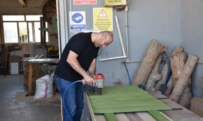 Başkan Zencirci: ”Park ve bahçe çitlerini özkaynaklarımızla üretiyoruz”