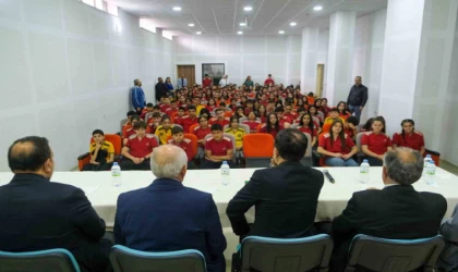 Başkanlar anlattı, öğrenciler dinledi