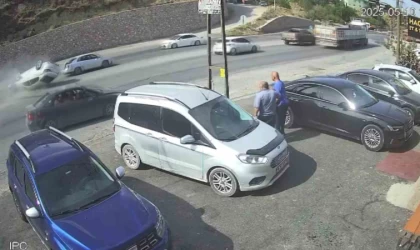 Belen’de otomobilin takla attığı anlar kamerada