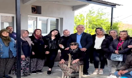 Bergama’da berberlerden CHP’li başkana tepki: ”Kes traşı”