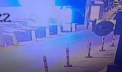 Beşiktaş’ta haraç almak için oto galeriyi kurşunladılar: O anlar kamerada