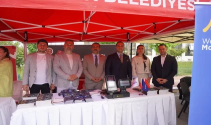 Bilecik Belediye Başkan Yardımcıları Bilim ve Kültür Şenliği’nde öğrencilerle buluştu