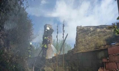 Bilecik’in Pazaryeri ilçesinde çıkan yangın korkuttu