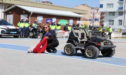 Bilecik’te Trafik ve İlk Yardım Haftası kutlandı