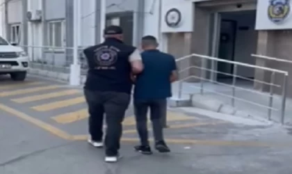 Biri kırmızı bültenle aranan 2 cinayet firarisi İzmir’de yakalandı