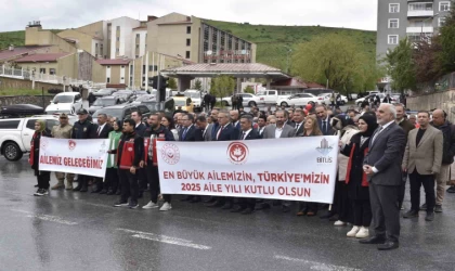 Bitlis’te ”Ailenin Korunması ve Güçlendirilmesi Çalıştayı” düzenlendi