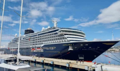 Bodrum’a 590 yolcuyla geldi