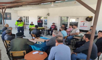 Burdur’da jandarmadan yetişkinlere trafik eğitimi: 2 bin 847 kişiye ulaşıldı