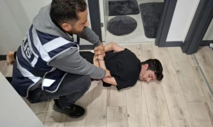 Bursa merkezli 4 ilde dolandırıcılık operasyonu: 18 gözaltı