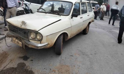 Çaldığı araç ile kaza yaptı, kaçmaya çalışırken vatandaşlara yakalandı