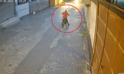 Çaldığı motosiklet arızalanınca park edip, başka motosiklet çaldı