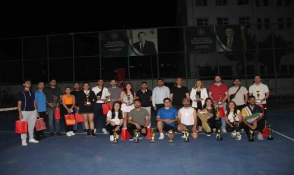 Cizre’de ilk geleneksel kort tenis heyecanı yaşandı
