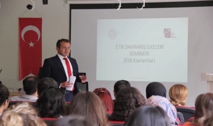 Cizre’de öğretmenlere ”Etik Davranış İlkeleri” semineri verildi