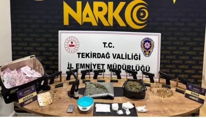 Çorlu’da uyuşturucu ve silah operasyonu: 910 bin TL’lik döviz ve altın ele geçirildi