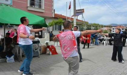 Demirci’de 5 genç için temsili askerlik eğlencesi düzenlendi