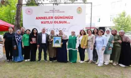 Denizli protokolü şehit anneleriyle buluştu