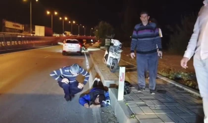 Devrilen motosikletin sürücüsü yaralandı