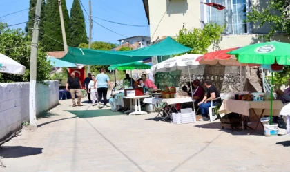 Didim Akköy Pazarı vatandaşları ağırlıyor