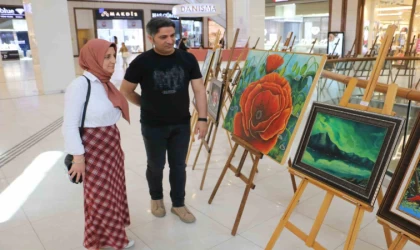 Diyarbakır’da ‘Öğretmen Renkleri’ resim sergisi açıldı
