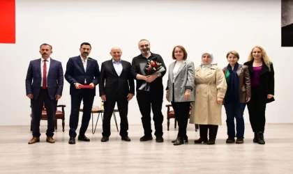 Dr. Senai Demirci’den Terme’de ”Namaz Psikolojisi” sunumu