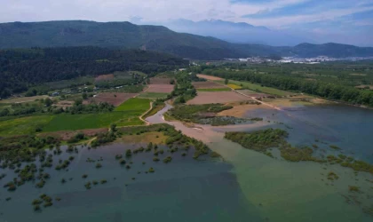 DSİ göl havzasından ”çıkın” diyor çiftçiler 45 gün süre istiyor