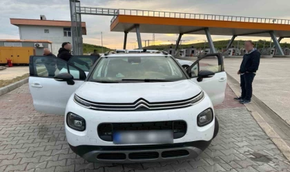 Düzensiz göçmenleri yasa dışı yollarla taşıyan organizatör yakalandı