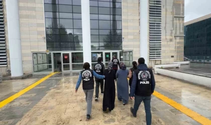 Elazığ’da 416 bin liralık ziynet eşyası çalan kadın şüpheliler yakalandı
