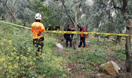 Emekli öğretmen ölü bulundu