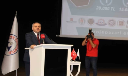 ERÜ Rektörü Prof. Dr. Altun: ”Bir üniversitenin Ar-Ge süreçlerinden Ür-Ge süreçlerine geçmesi şehrin ekonomisinin gelişmesine büyük katkı sağlar”