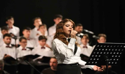 Fen Lisesi’nden türkü ve enstrüman dinletisi