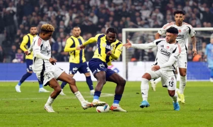 Fenerbahçe’de hedef derbiyi kazanarak yarışı sürdürmek
