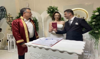 Filistinli doktor gönlünü Kızılay personeline kaptırdı